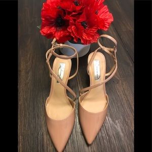 INC women’s pointed toe pumps